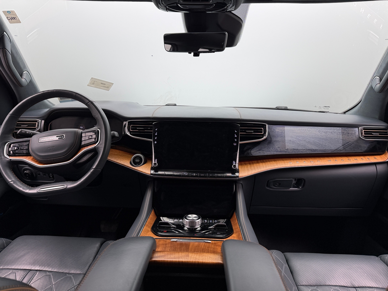 Thumbnail: 2022 Jeep Grand Wagoneer - 2