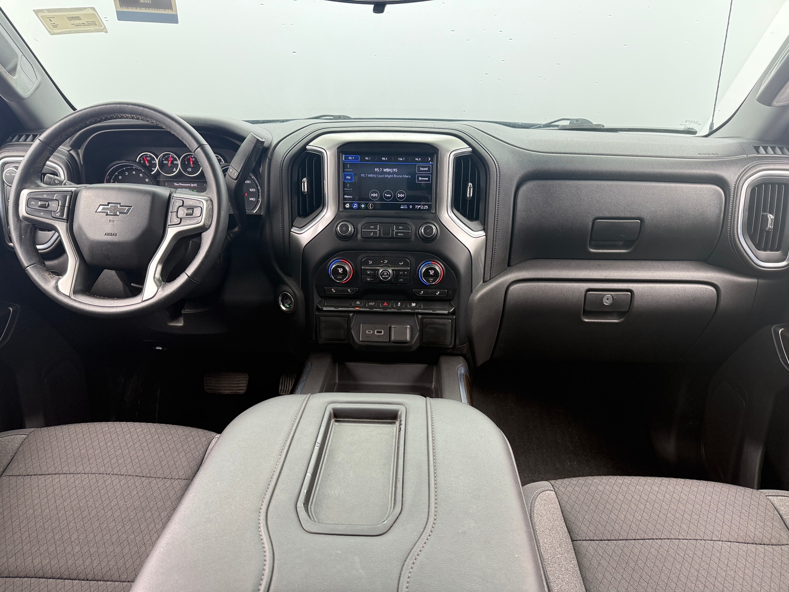 Thumbnail: 2020 Chevrolet Silverado 1500 - 3