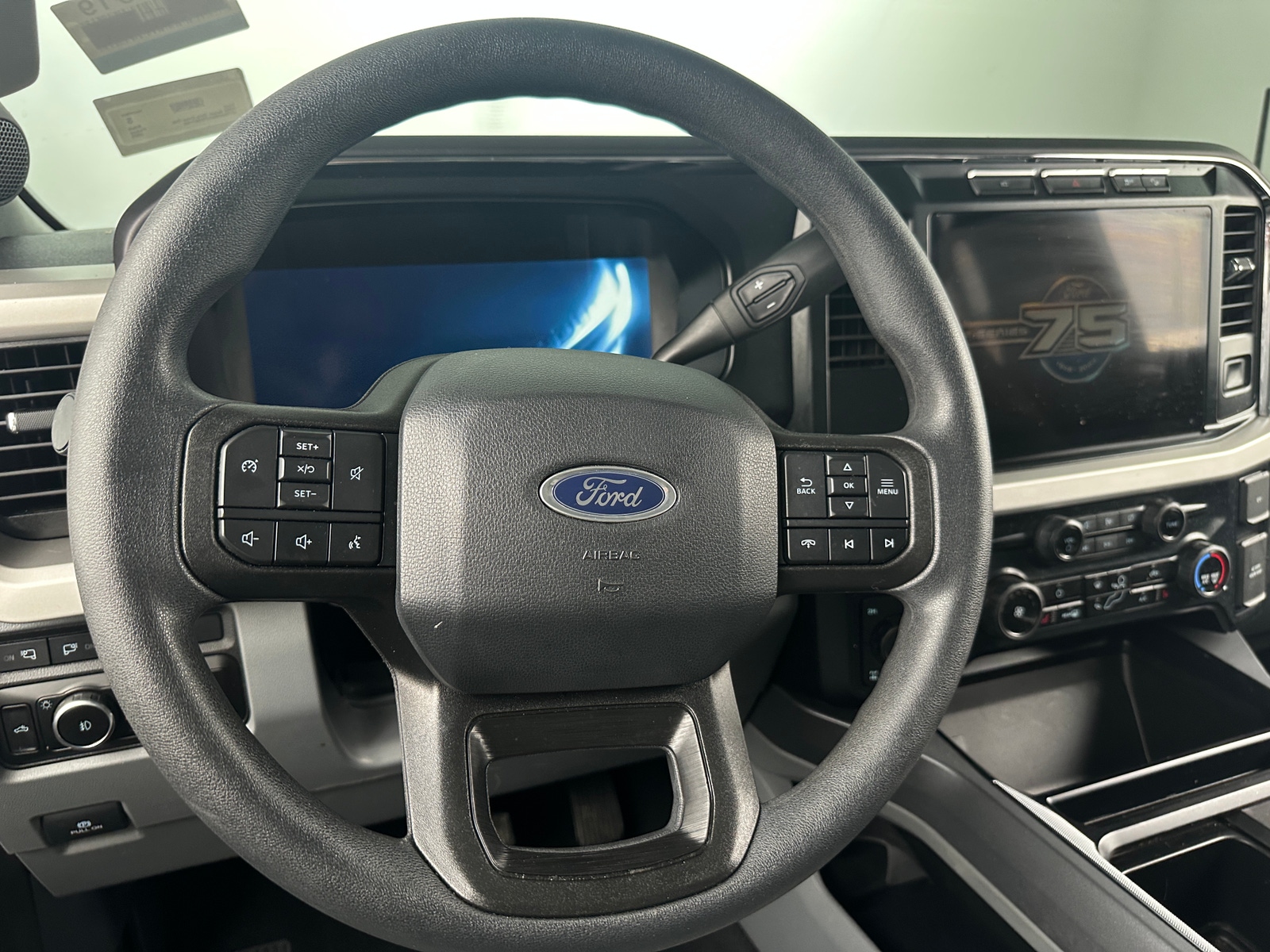 Thumbnail: 2023 Ford Econoline - 5