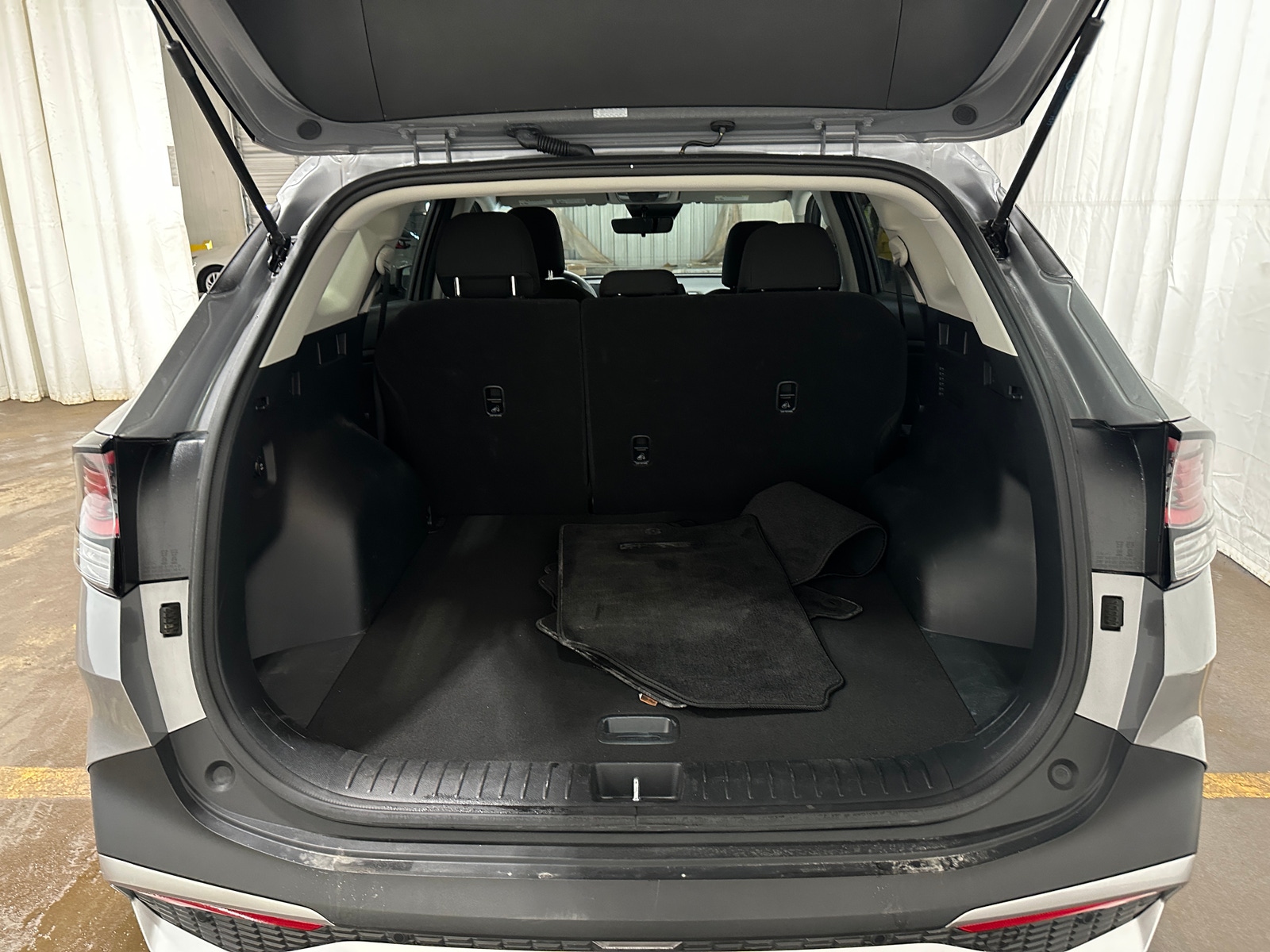 Thumbnail: 2025 Kia Sportage - 7