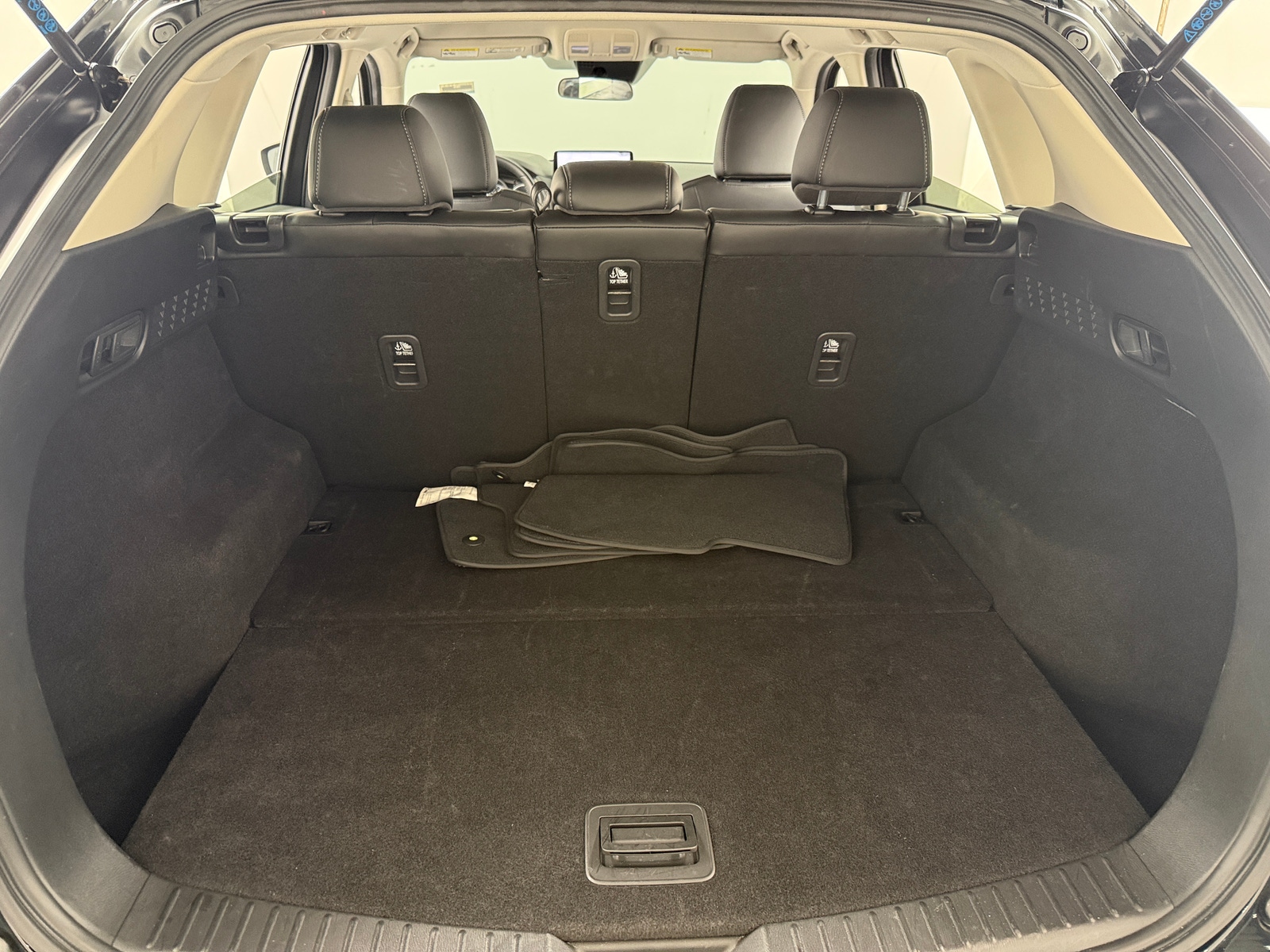 Thumbnail: 2025 Mazda CX-5 - 6