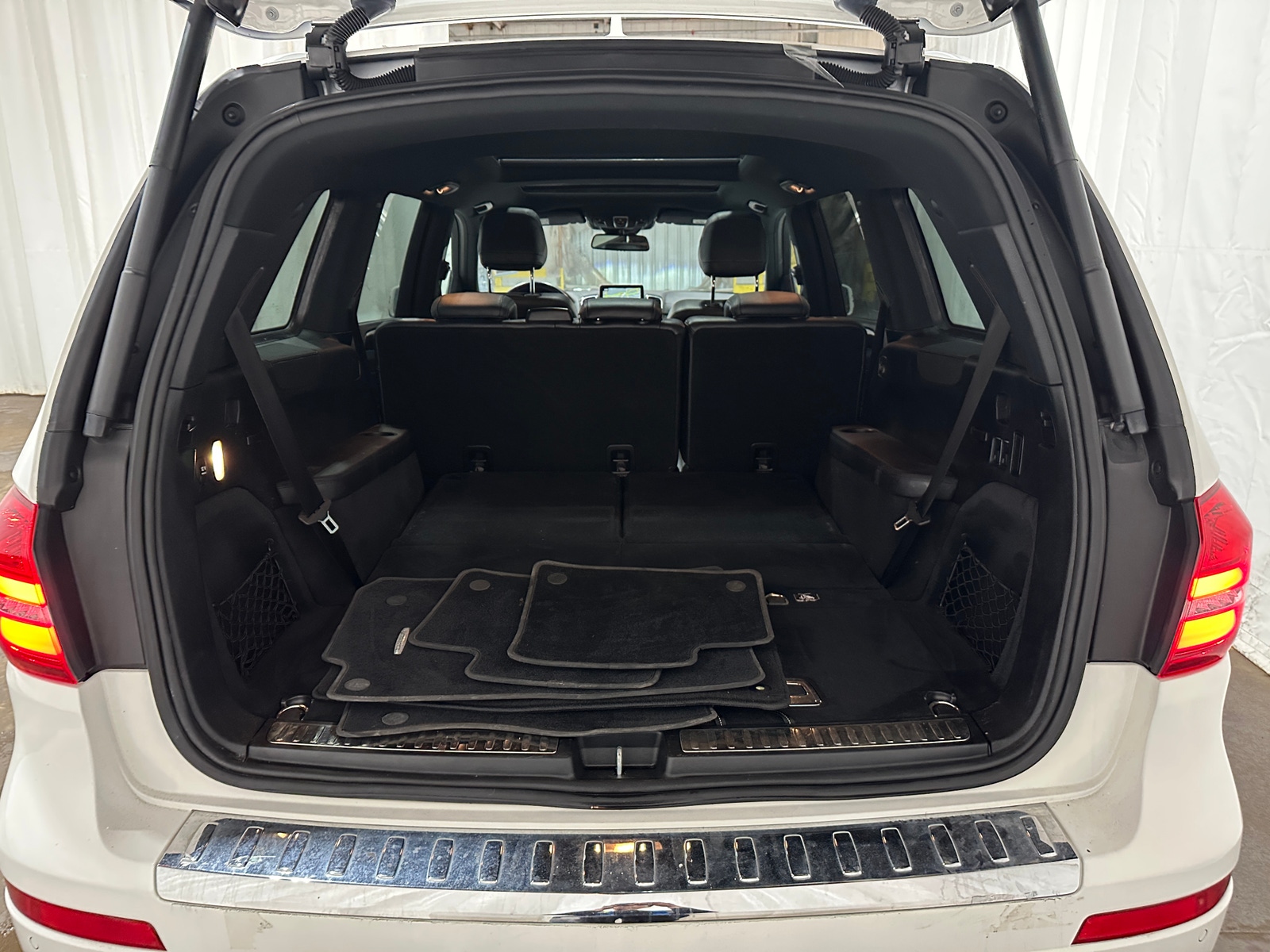 Thumbnail: 2019 Mercedes-Benz GLS - 6