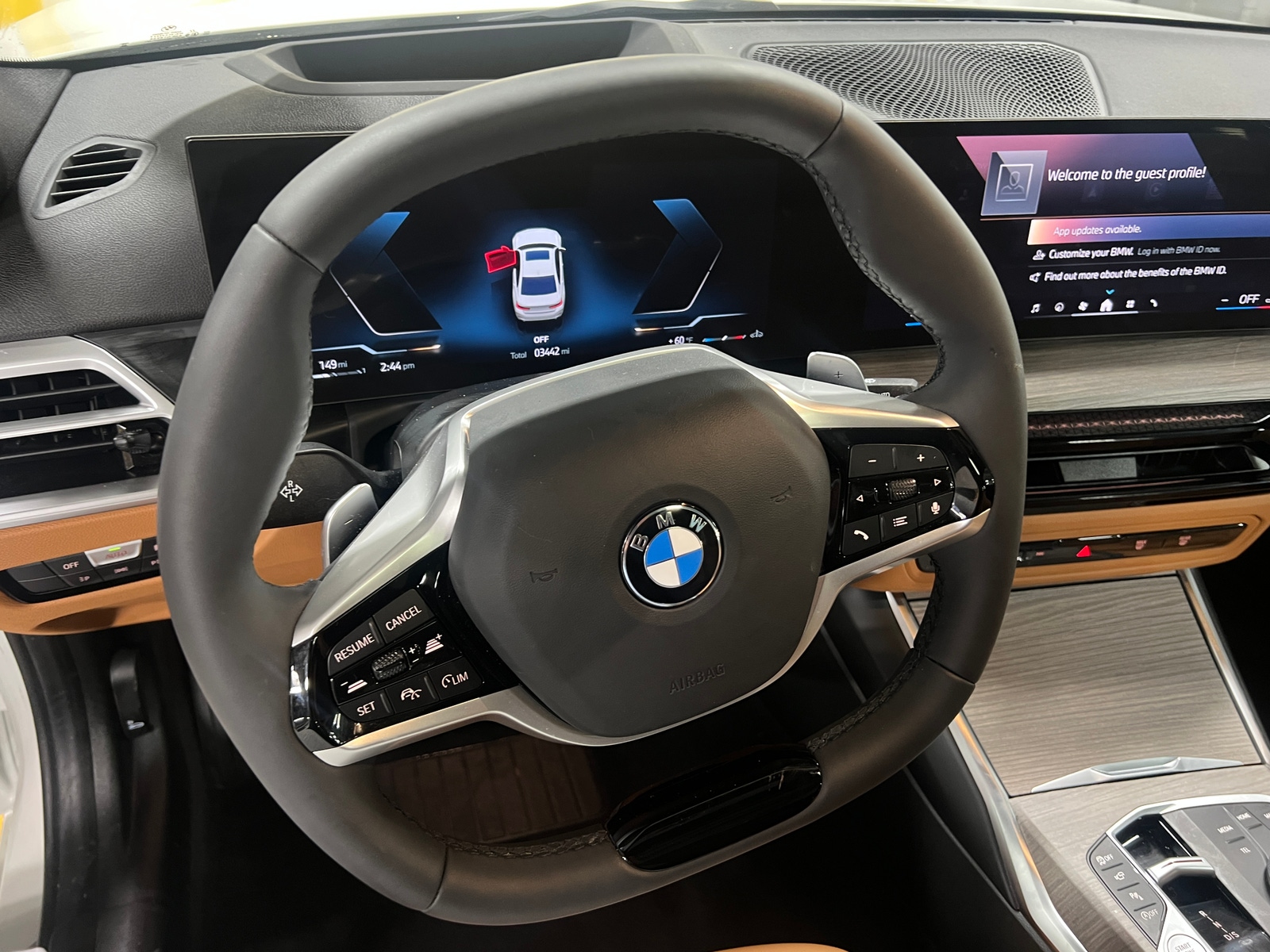 Thumbnail: 2025 BMW 3 Series - 4