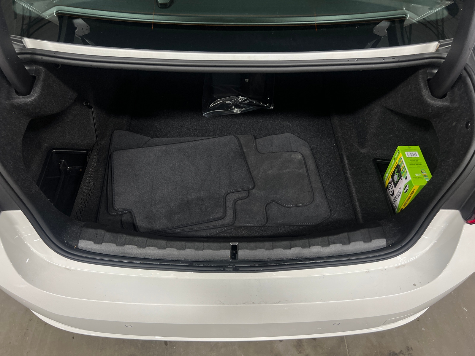 Thumbnail: 2025 BMW 3 Series - 6