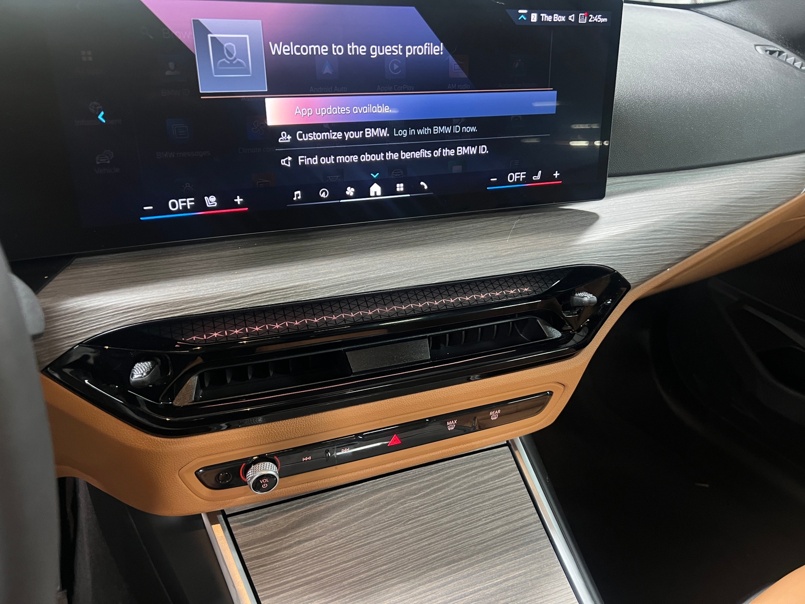 Thumbnail: 2025 BMW 3 Series - 3