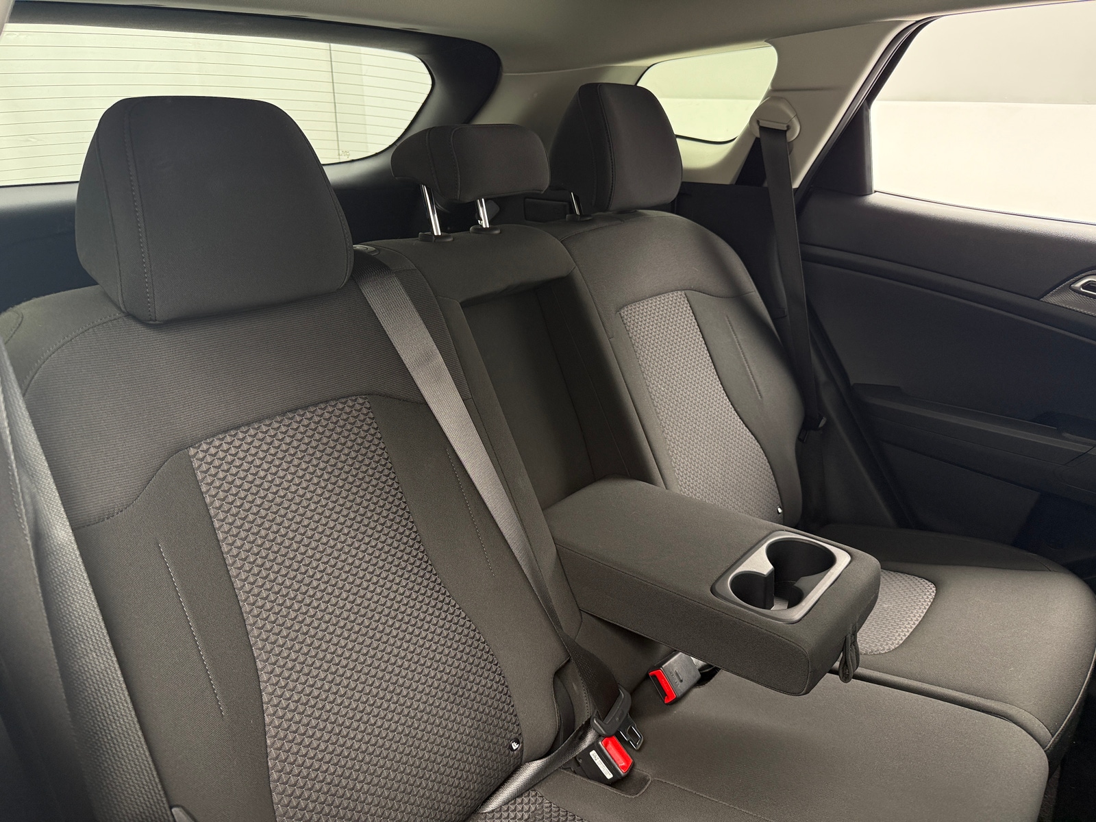 Thumbnail: 2025 Kia Sportage - 6