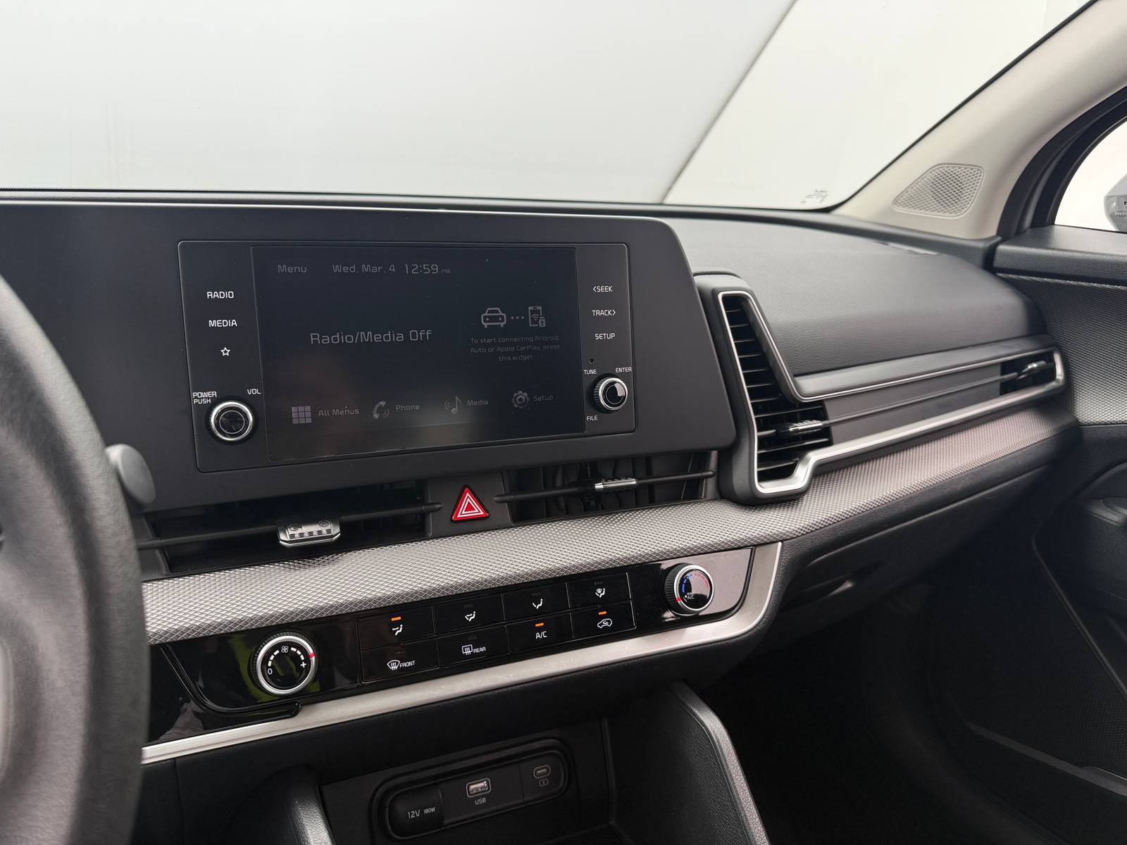 Thumbnail: 2025 Kia Sportage - 4