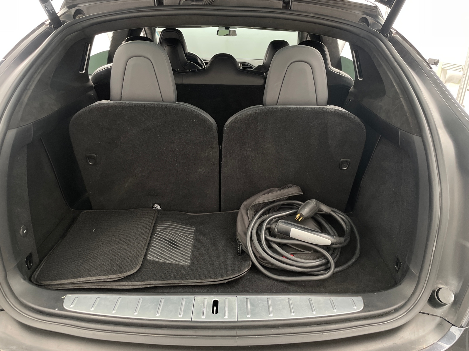 Thumbnail: 2017 Tesla Model X - 6