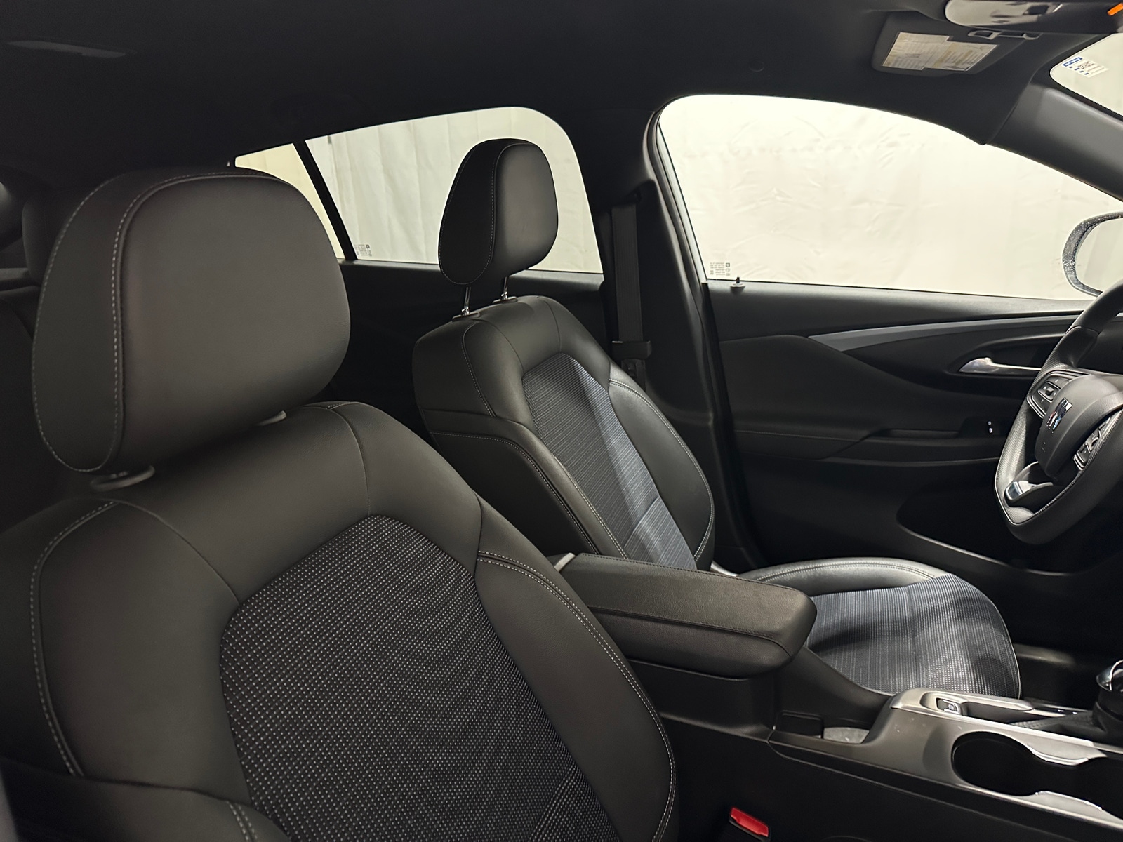 Thumbnail: 2025 Buick Envista - 2