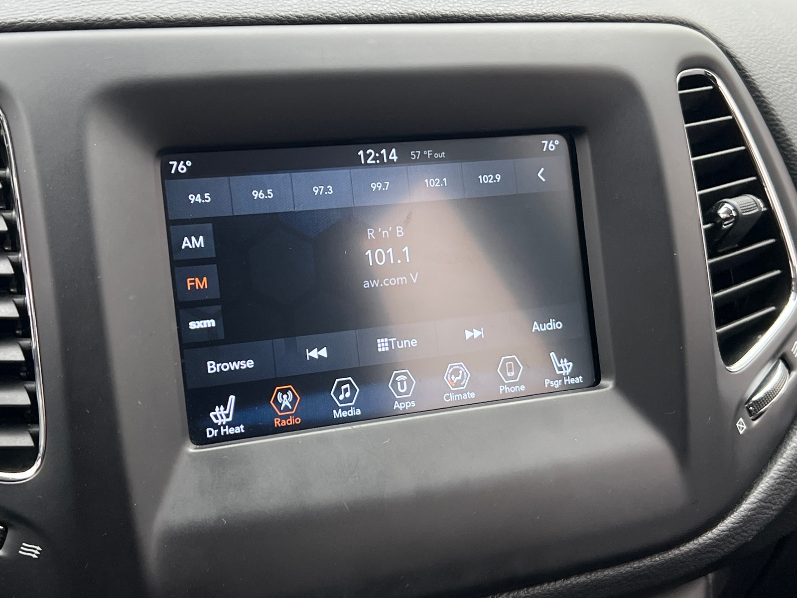 Thumbnail: 2019 Jeep Compass - 3