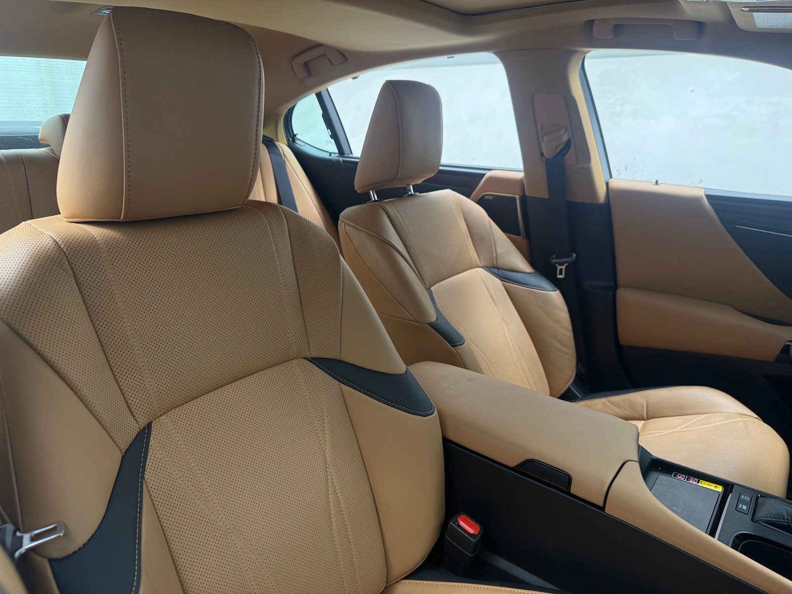 Thumbnail: 2024 Lexus ES - 5