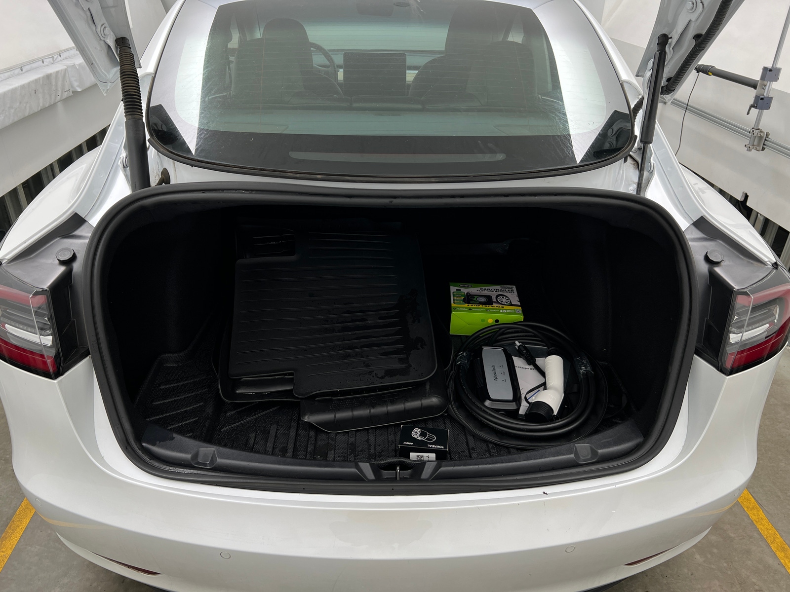 Thumbnail: 2022 Tesla Model 3 - 6