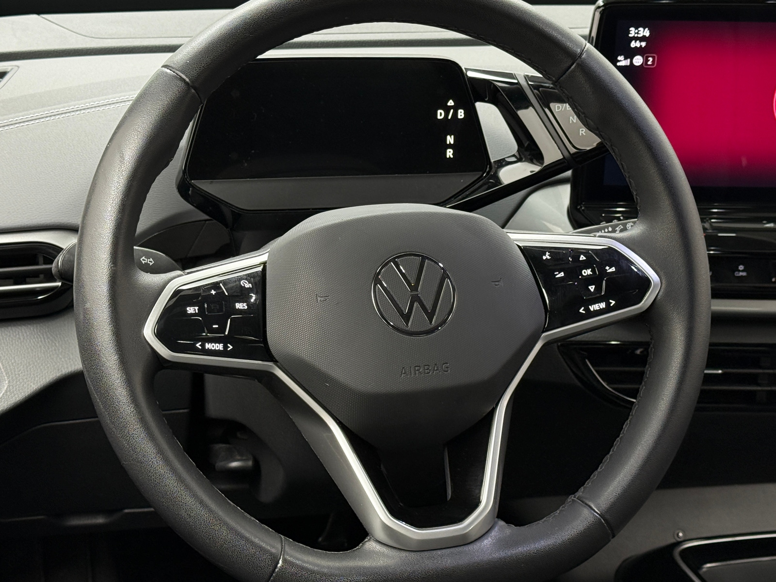 Thumbnail: 2023 Volkswagen ID.4 - 4