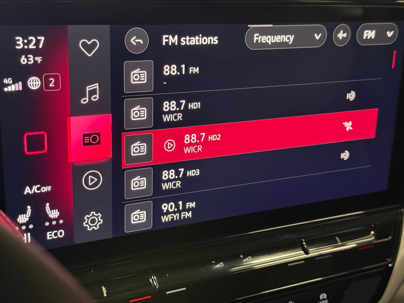 Thumbnail: 2023 Volkswagen ID.4 - 3