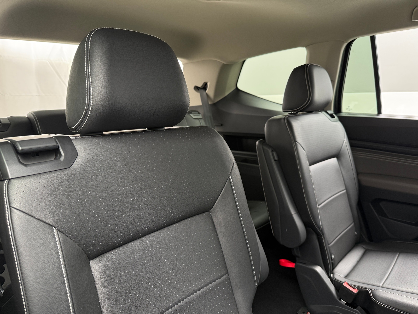 Thumbnail: 2023 Volkswagen Atlas - 5