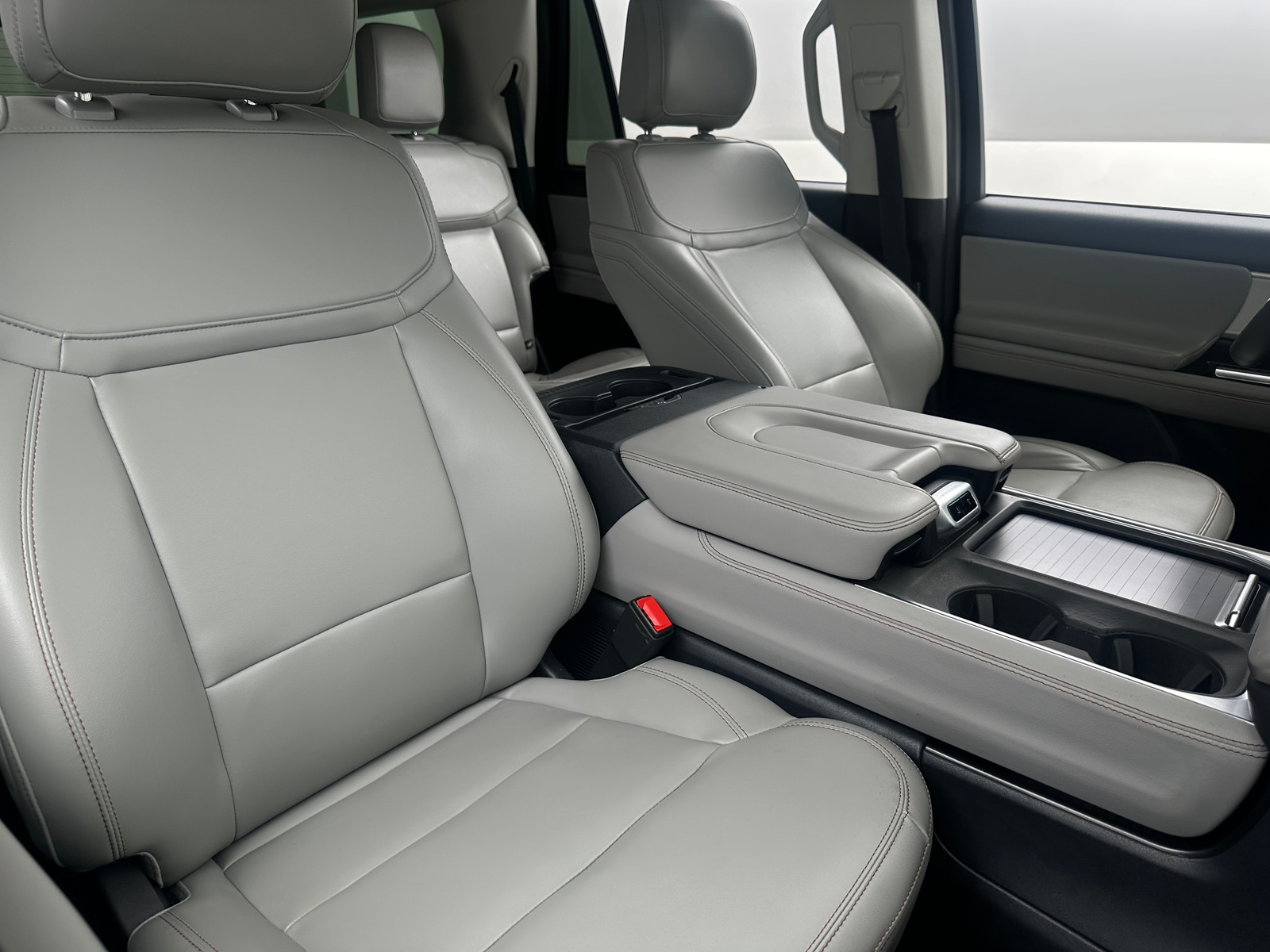 Thumbnail: 2025 Ford Expedition MAX - 2