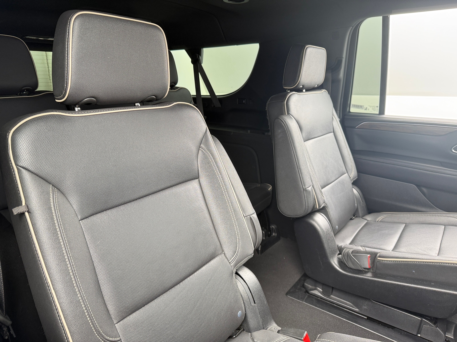 Thumbnail: 2023 Chevrolet Suburban - 5