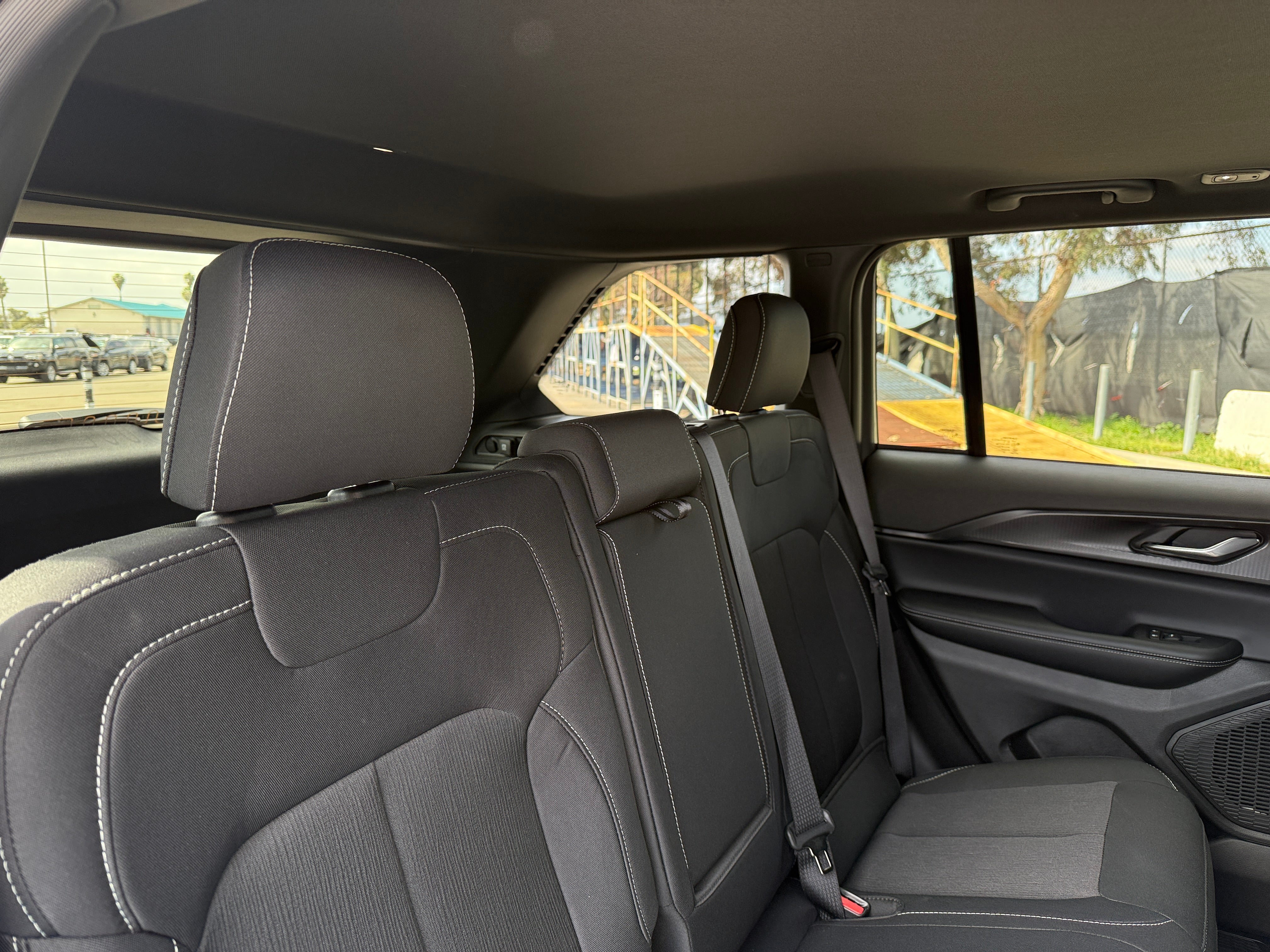 2026 Jeep Grand Cherokee Laredo - Photo 8