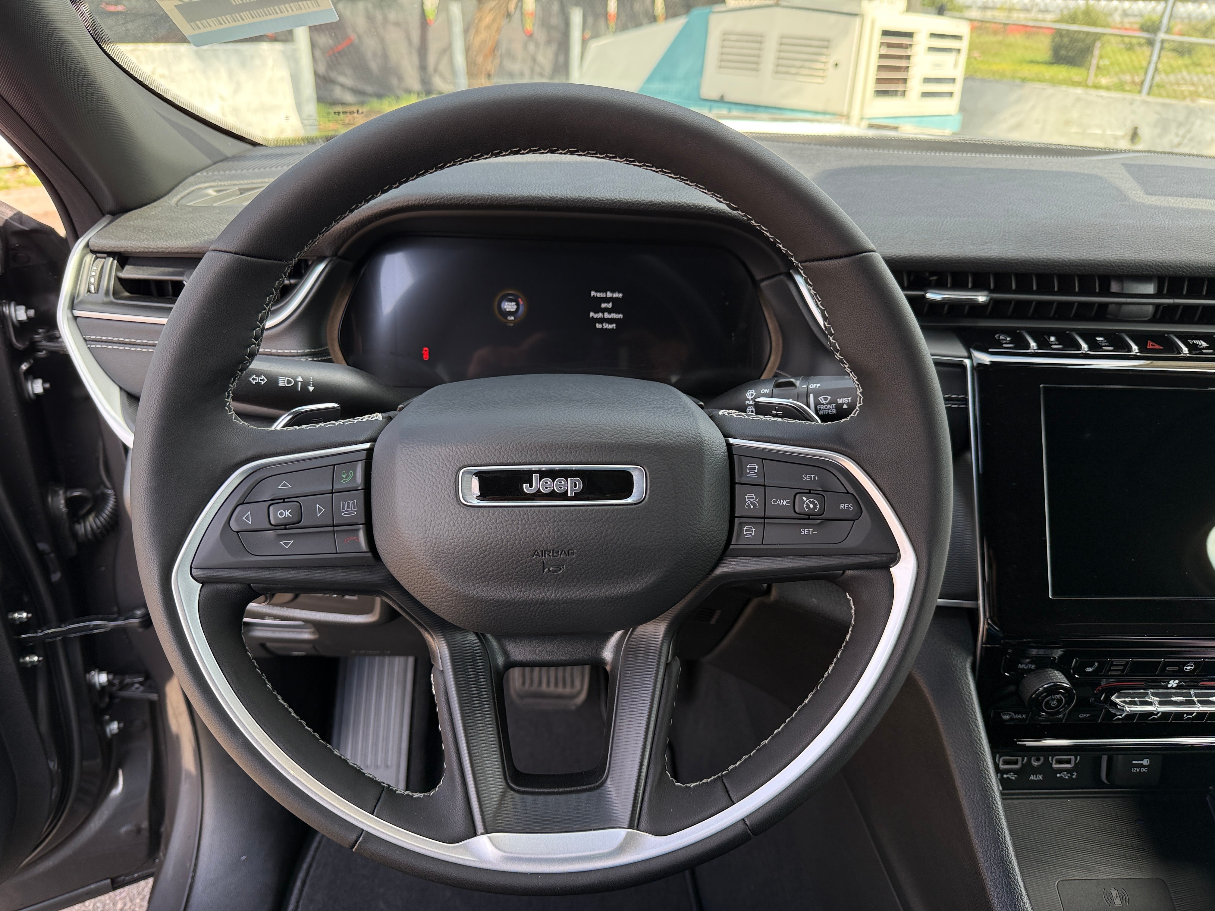 2026 Jeep Grand Cherokee Laredo - Photo 9