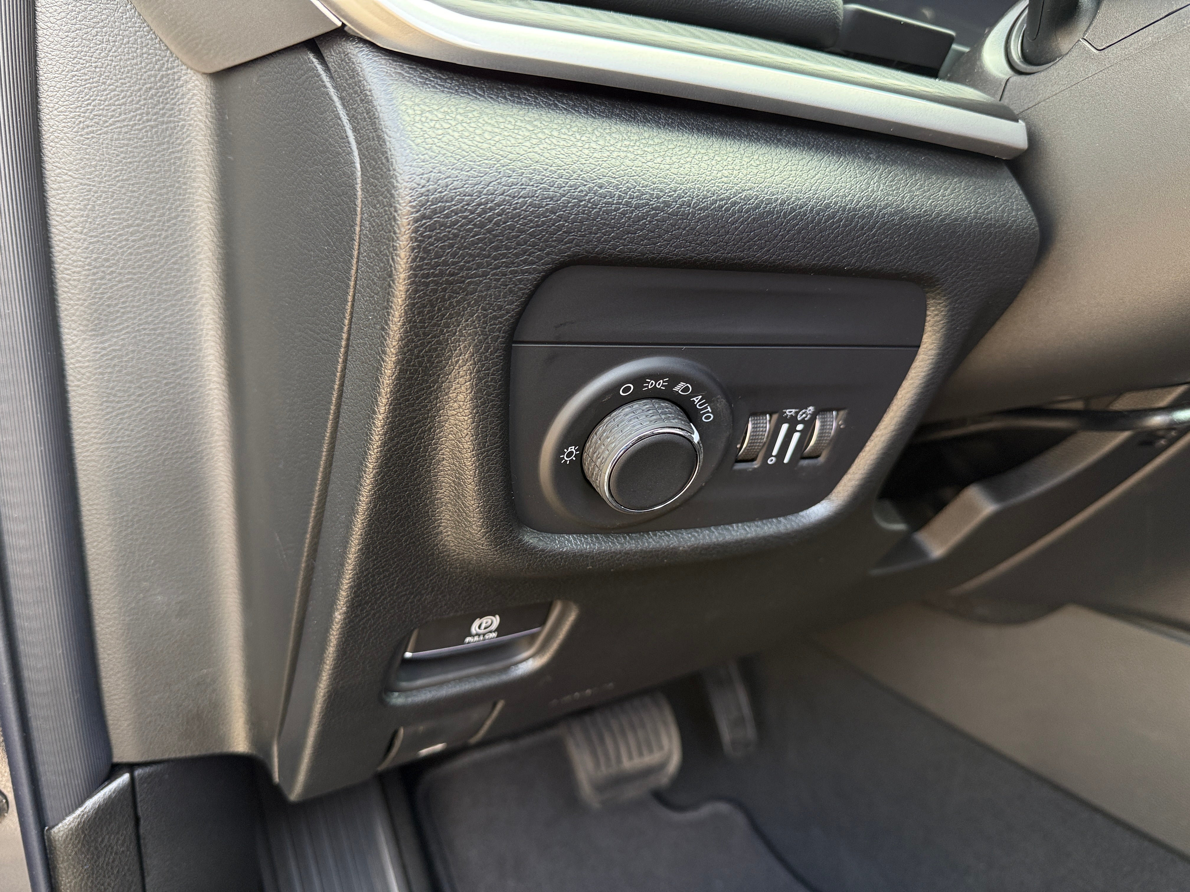 2026 Jeep Grand Cherokee Laredo - Photo 15