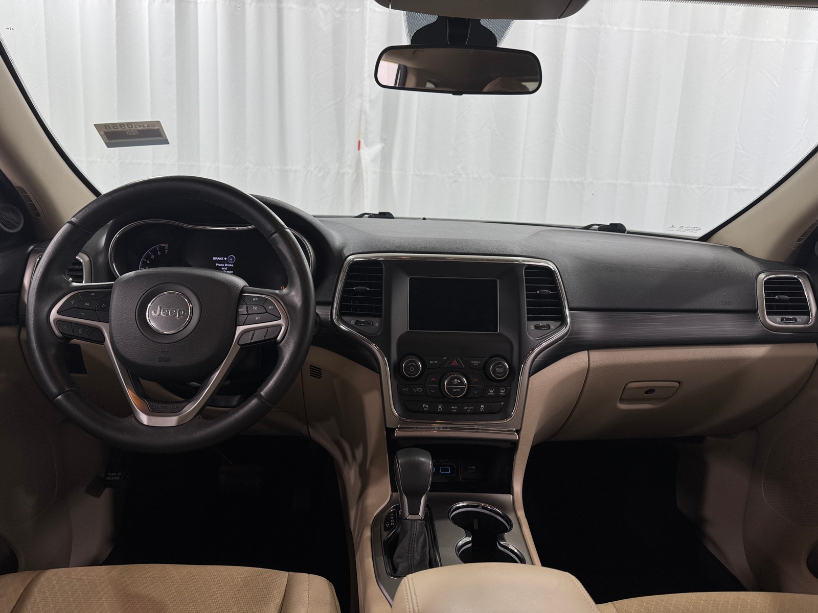 Thumbnail: 2019 Jeep Grand Cherokee - 3