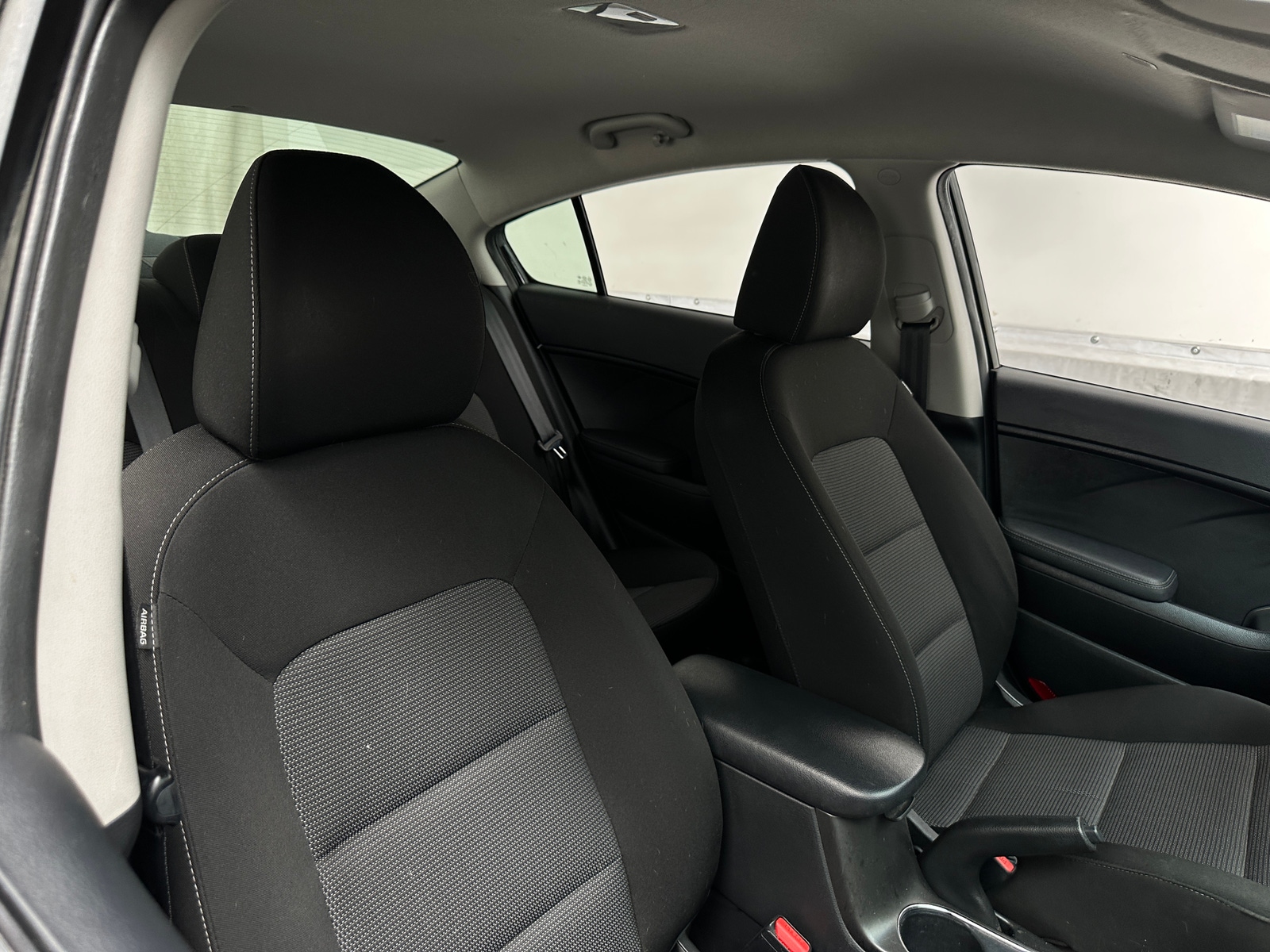 Thumbnail: 2017 Kia Forte - 2