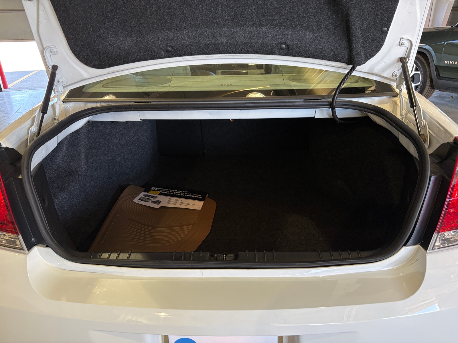 Thumbnail: 2014 Chevrolet Impala - 6