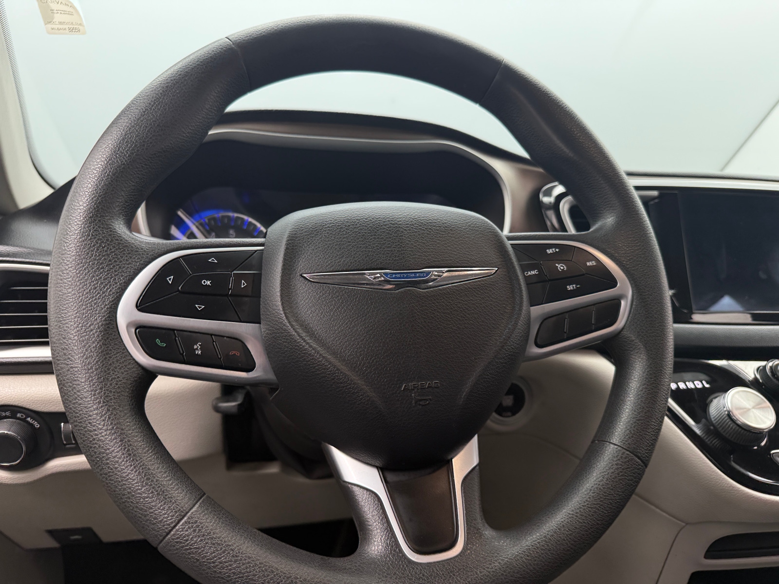 Thumbnail: 2017 Chrysler Pacifica - 5