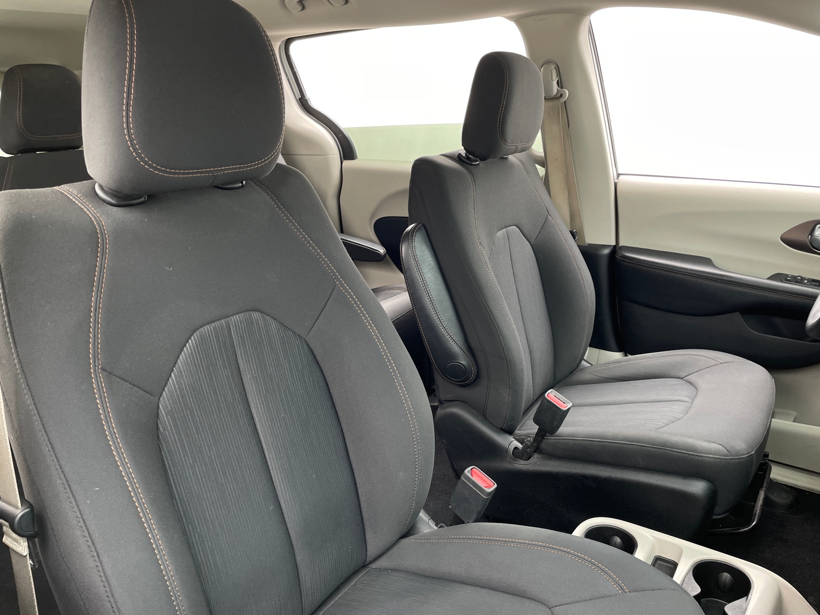 Thumbnail: 2019 Chrysler Pacifica - 2