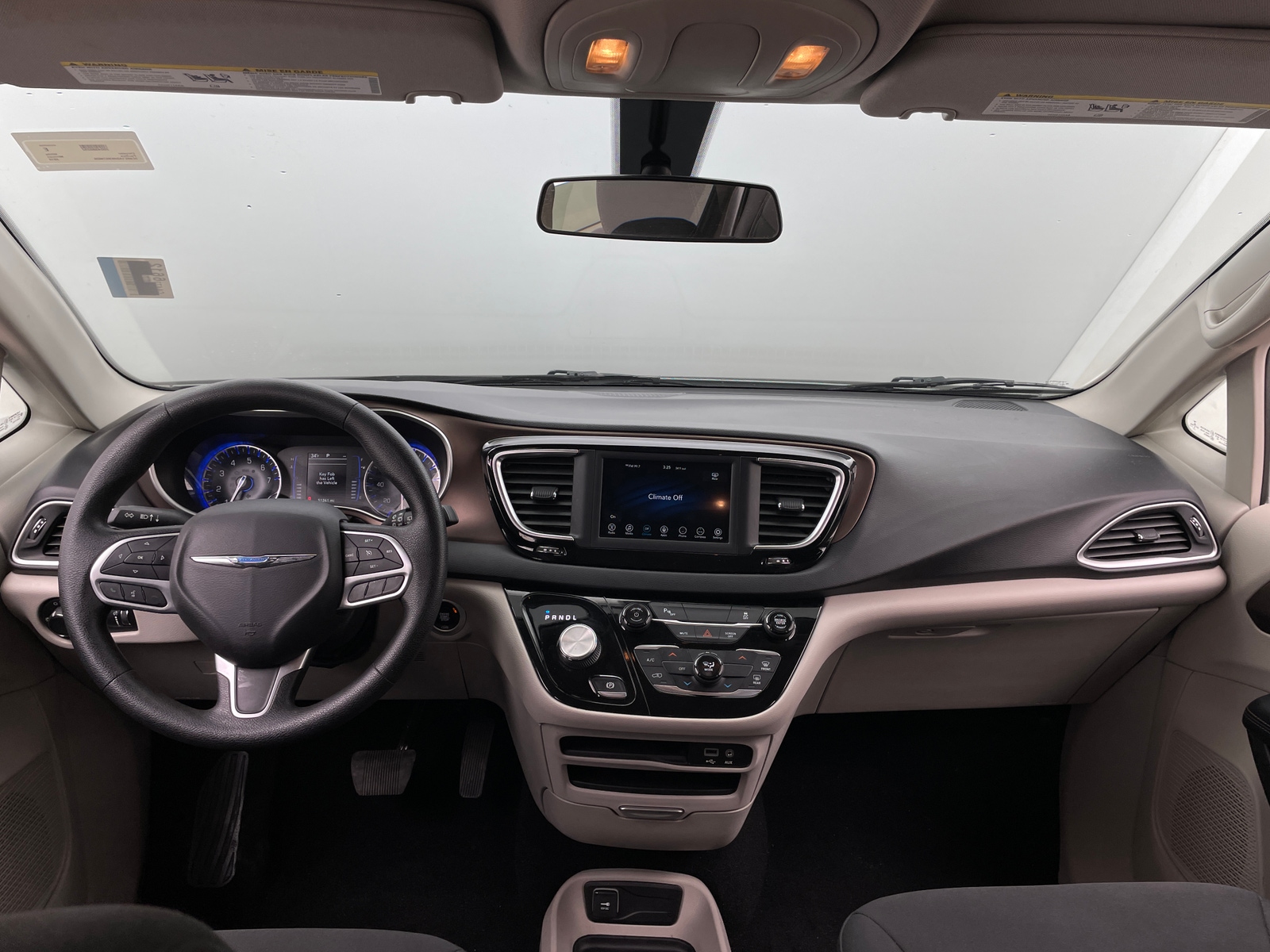 Thumbnail: 2019 Chrysler Pacifica - 3