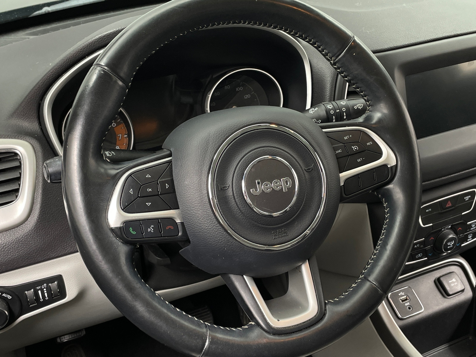 Thumbnail: 2018 Jeep Compass - 4