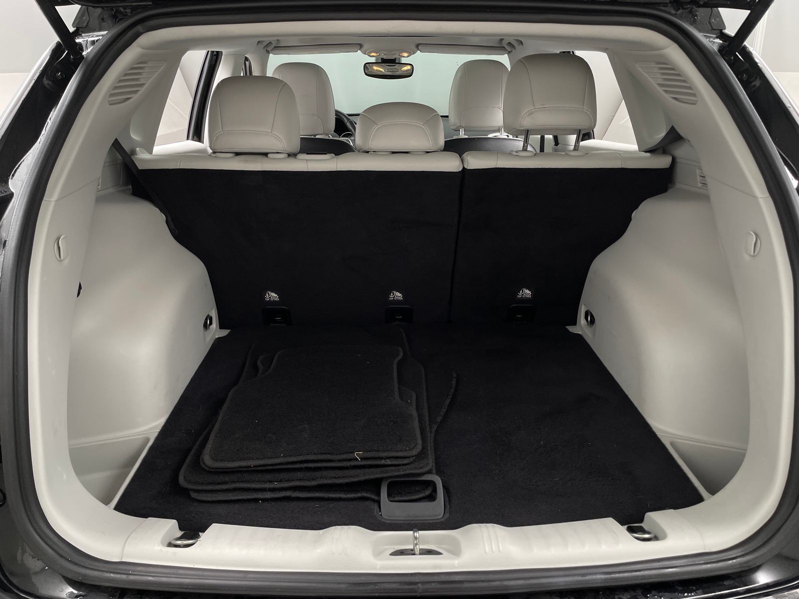 Thumbnail: 2018 Jeep Compass - 6