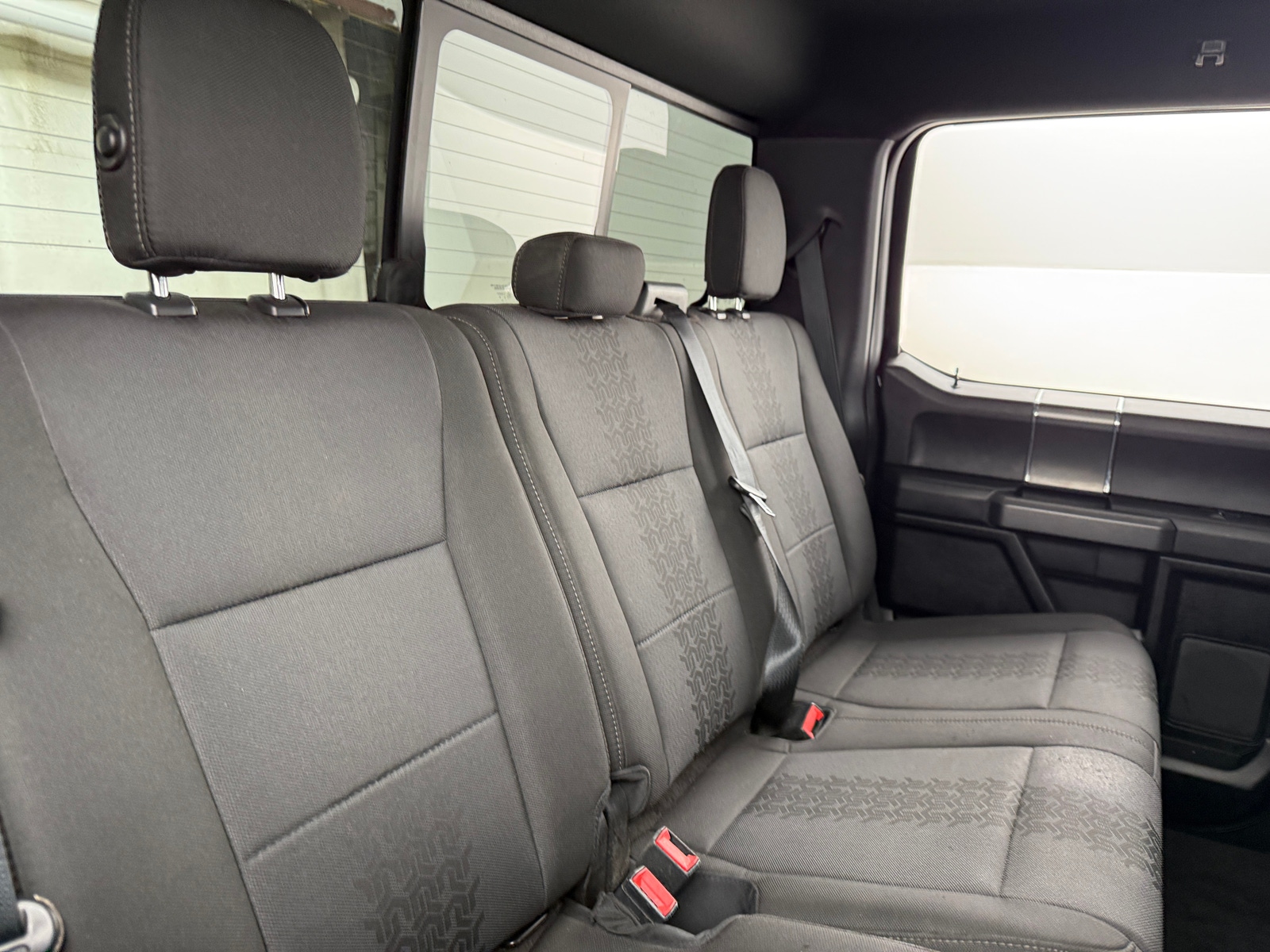 Thumbnail: 2018 Ford Econoline - 6