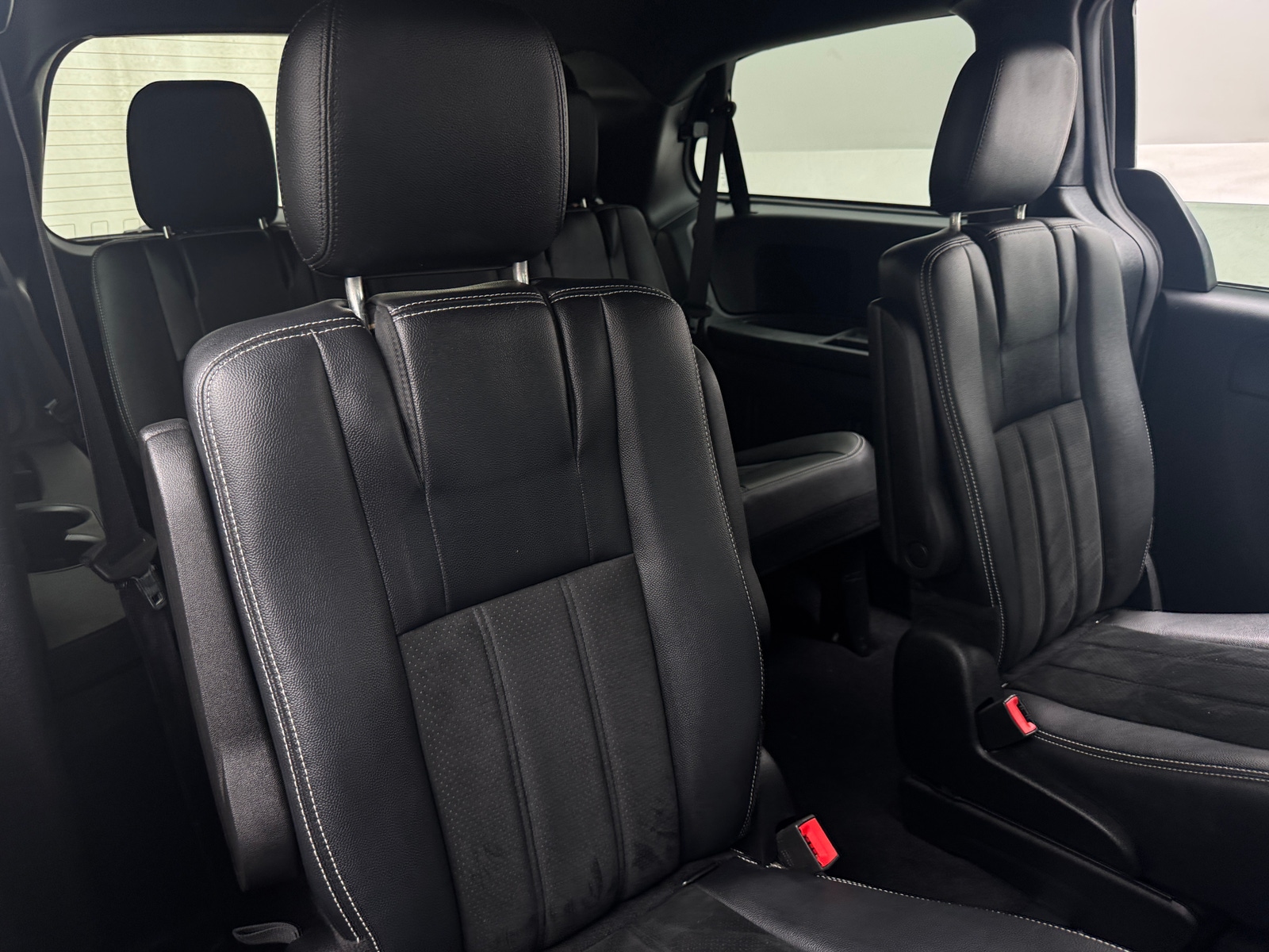 Thumbnail: 2016 Dodge Grand Caravan - 5