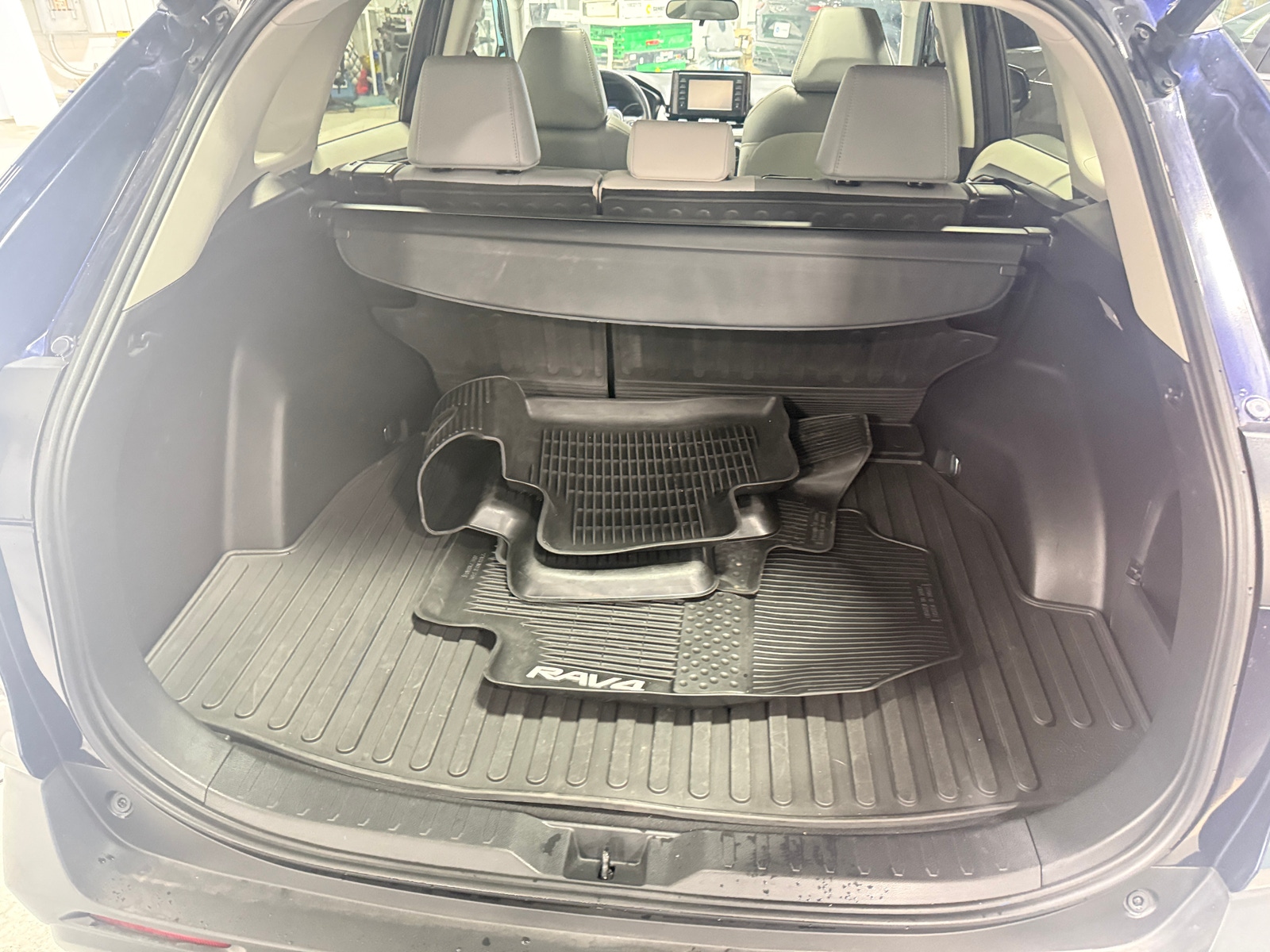 Thumbnail: 2019 Toyota RAV4 - 7