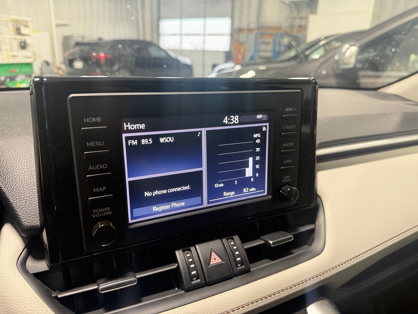 Thumbnail: 2019 Toyota RAV4 - 4