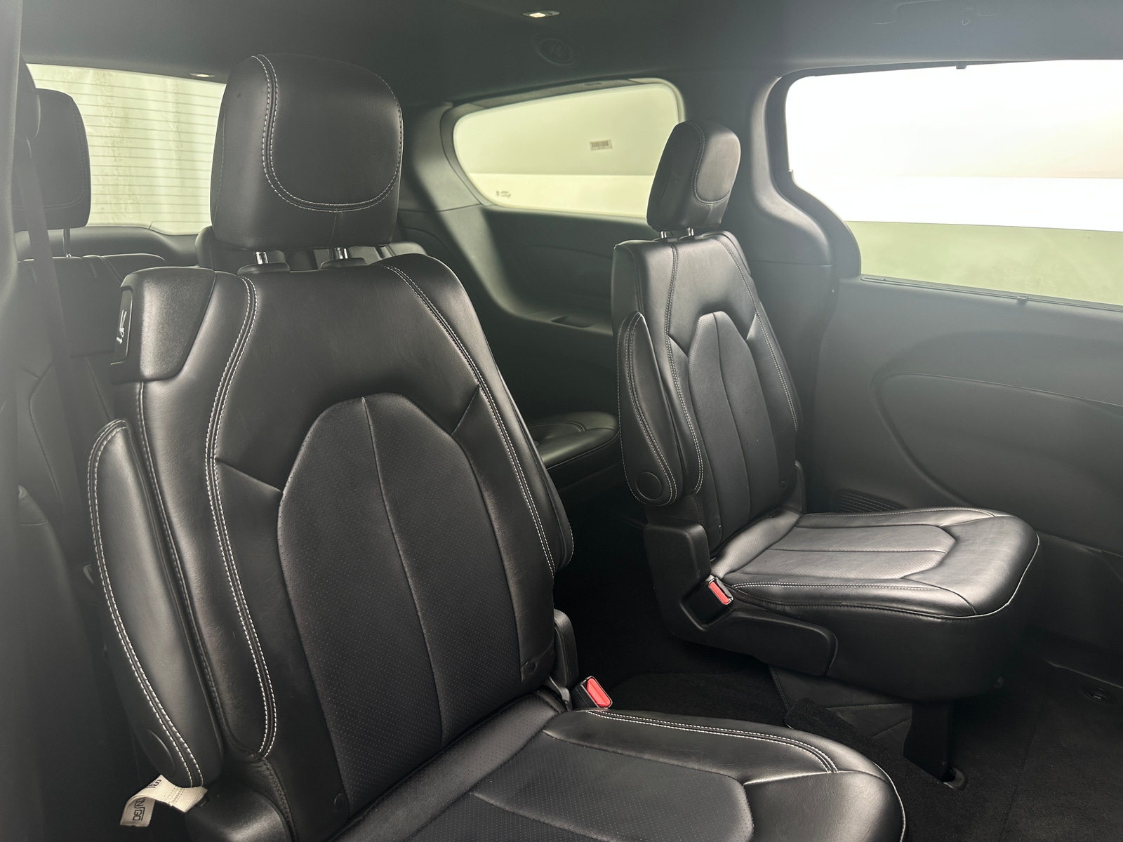 Thumbnail: 2025 Chrysler Pacifica - 5