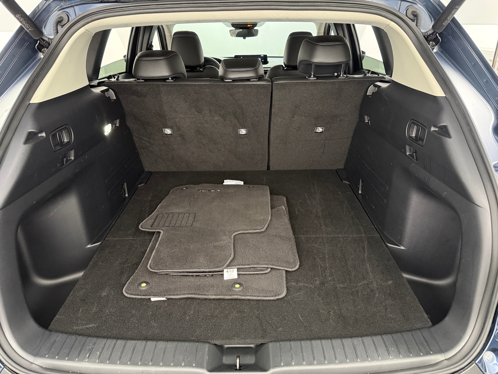 Thumbnail: 2025 Mazda CX-50 - 6