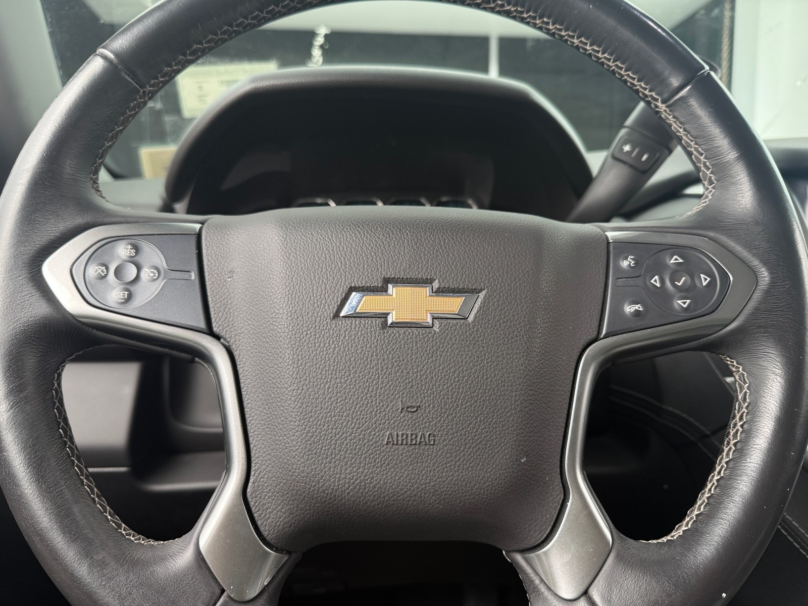 Thumbnail: 2017 Chevrolet Tahoe - 5