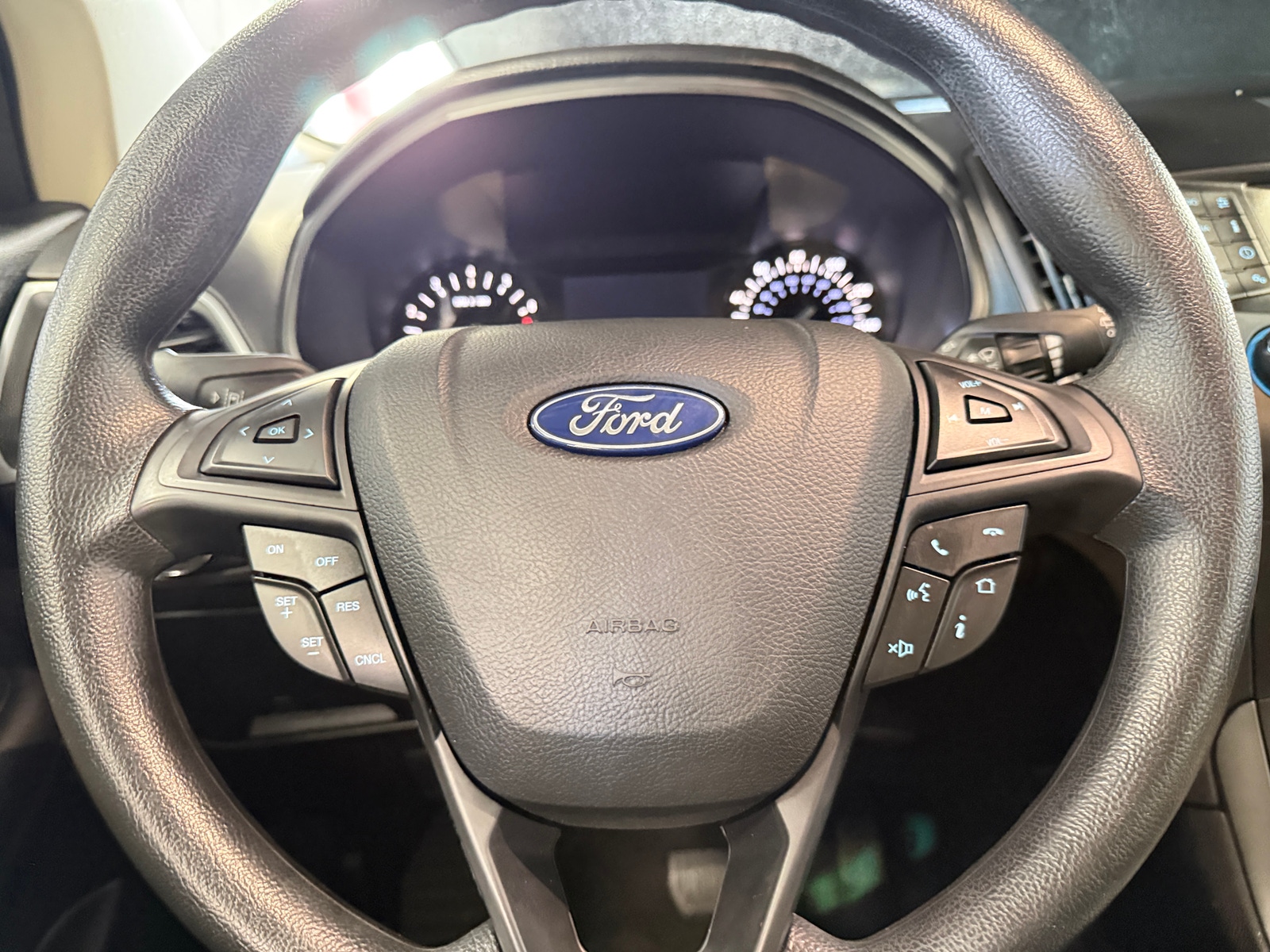Thumbnail: 2019 Ford Edge - 5