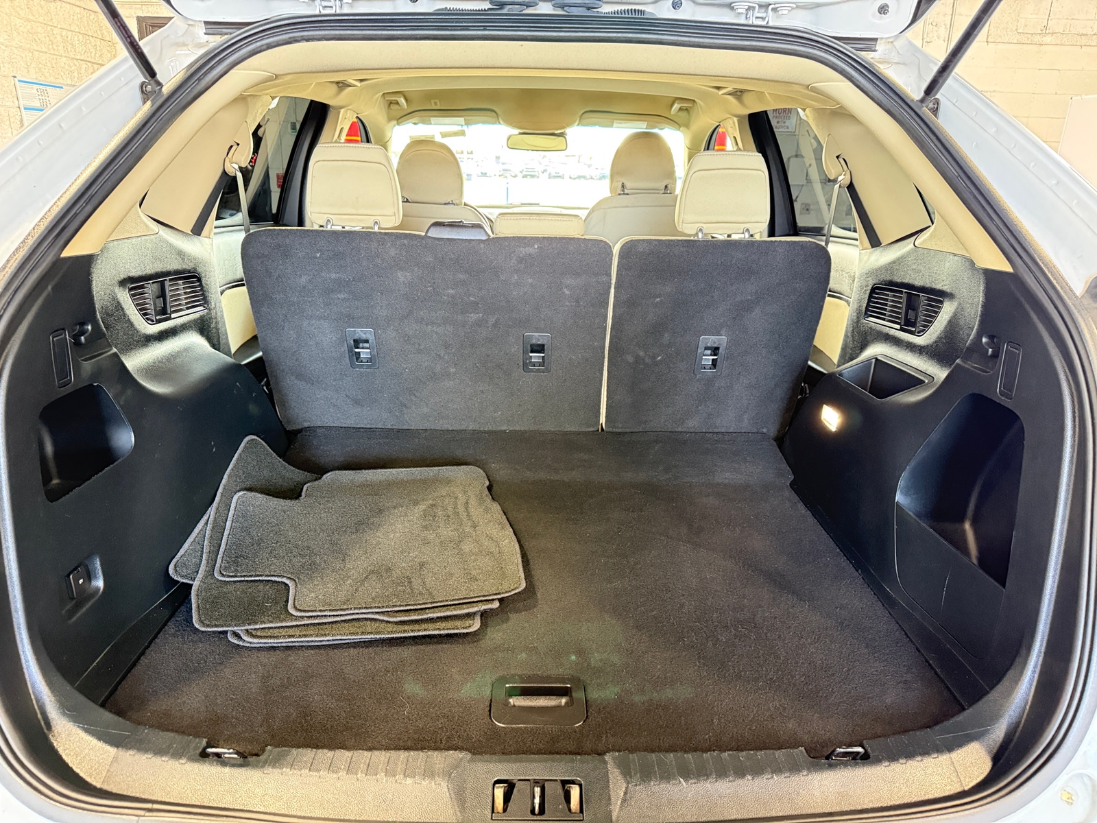 Thumbnail: 2019 Ford Edge - 7