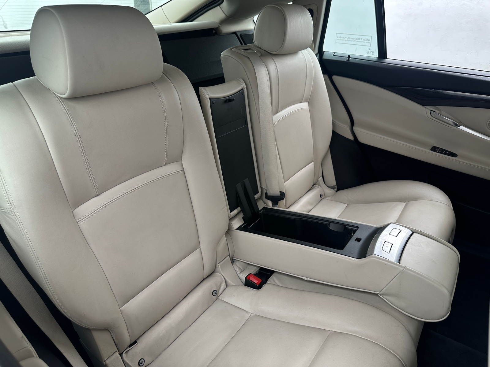 Thumbnail: 2011 BMW 5 Series - 5