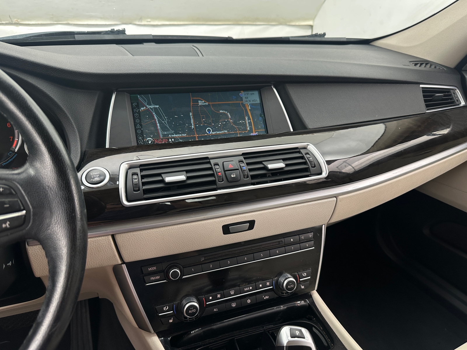 Thumbnail: 2011 BMW 5 Series - 3