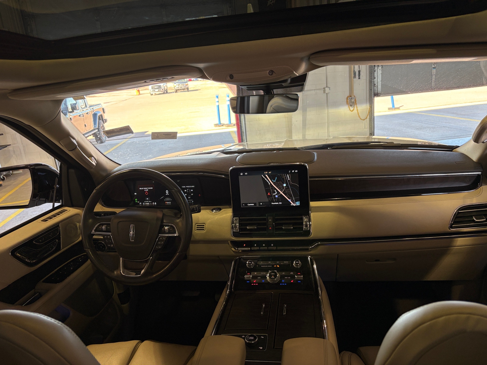 Thumbnail: 2020 Lincoln Navigator - 2