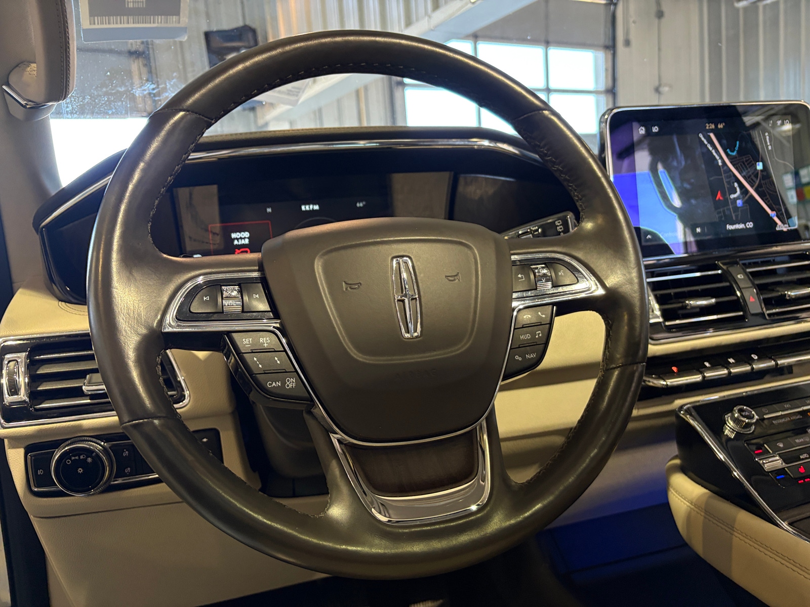 Thumbnail: 2020 Lincoln Navigator - 4