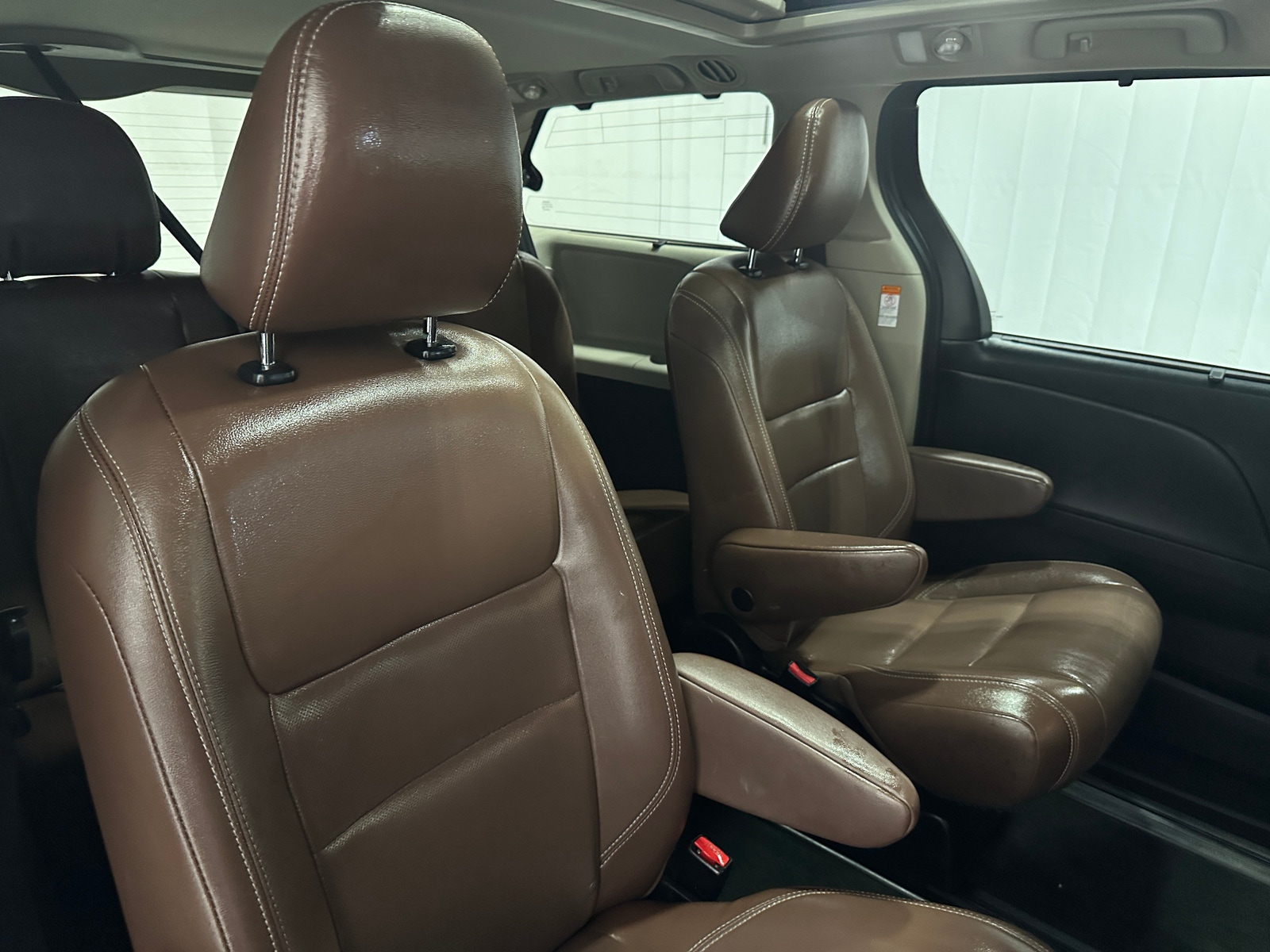 Thumbnail: 2019 Toyota Sienna - 5