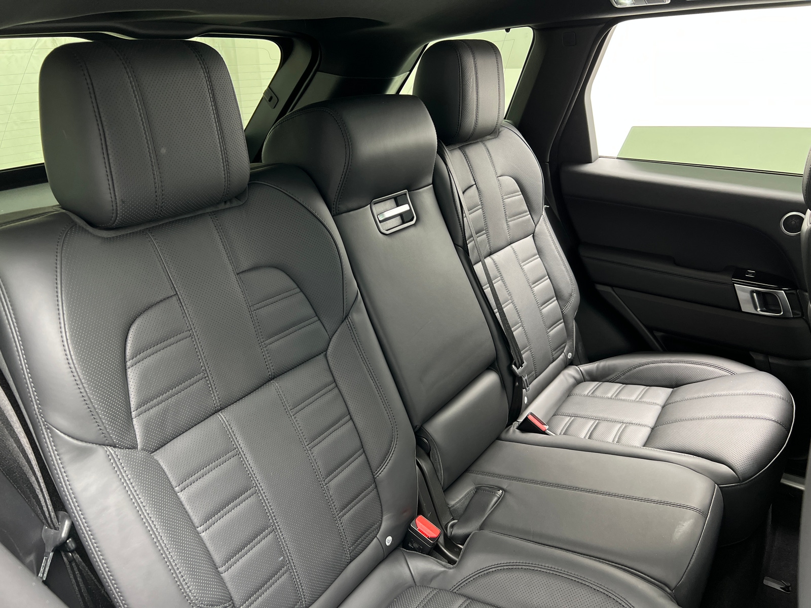 Thumbnail: 2017 Land Rover Range Rover Sport - 5