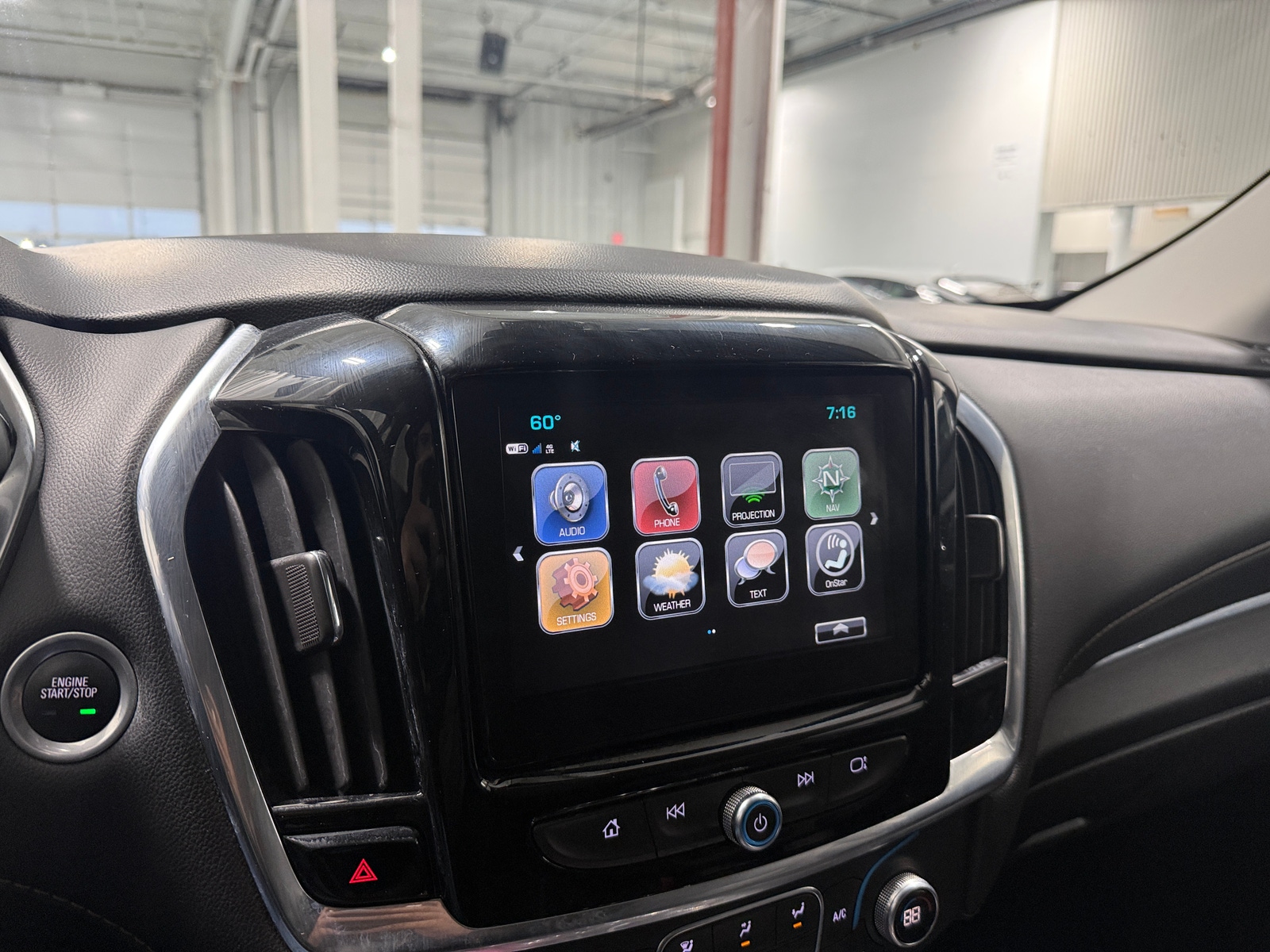 Thumbnail: 2019 Chevrolet Traverse - 3