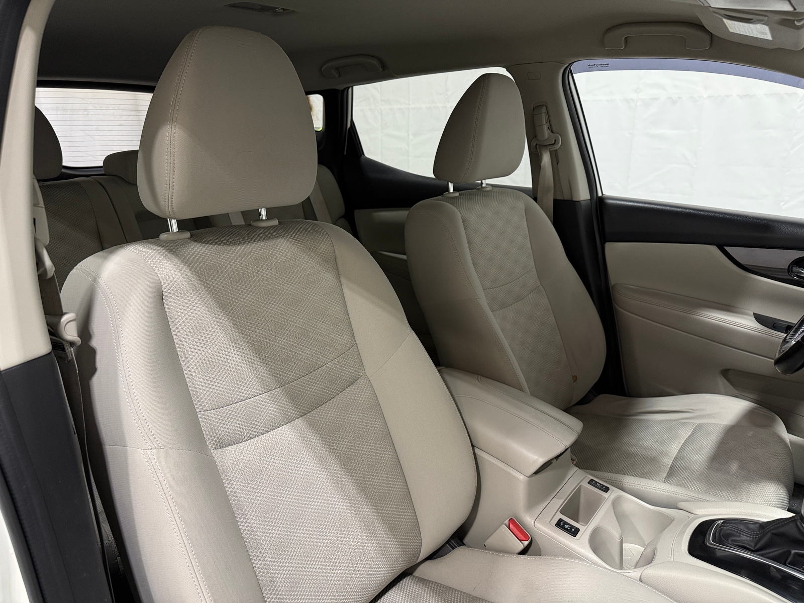 Thumbnail: 2020 Nissan Rogue Sport - 2