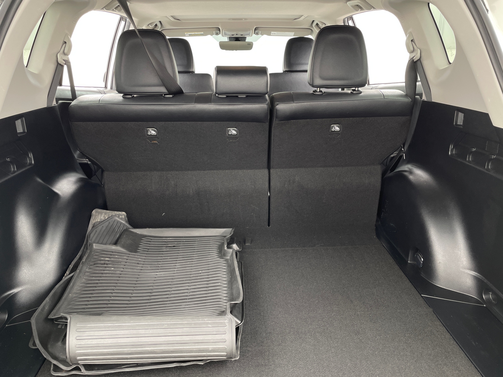 Thumbnail: 2017 Toyota RAV4 - 6